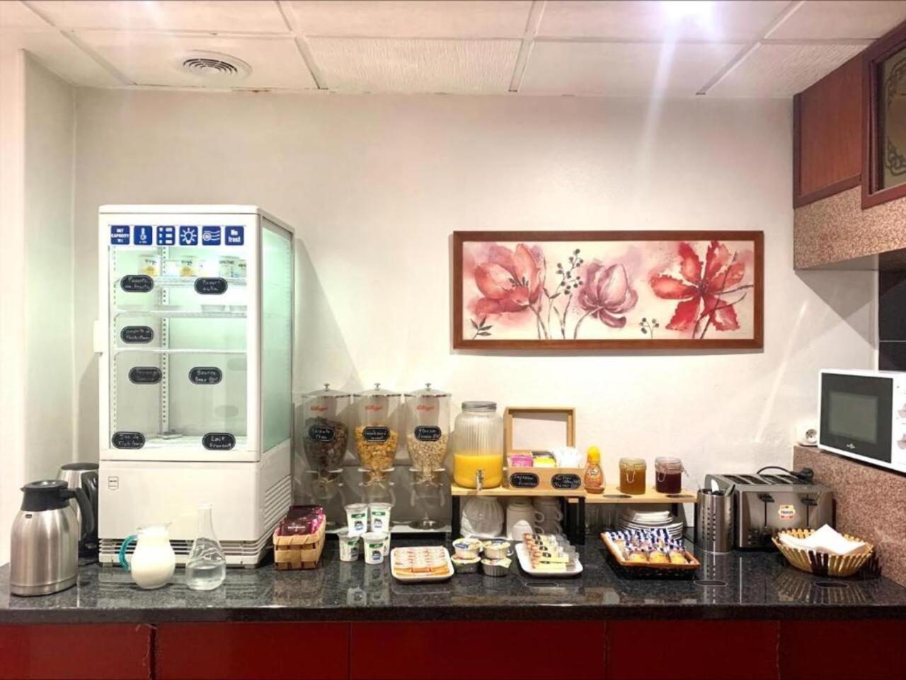 Hipotel Belgrand Mairie Du 20eme Hotel 3*